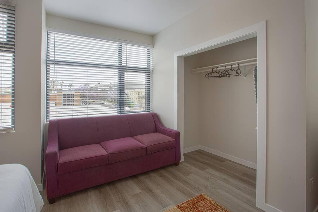 Comfy Studio With Cali King Size Mattress San Diego Exterior photo
