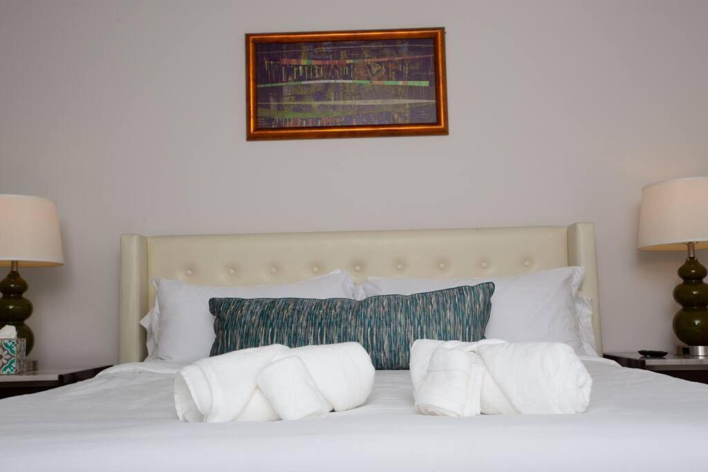 Comfy Studio With Cali King Size Mattress San Diego Exterior photo