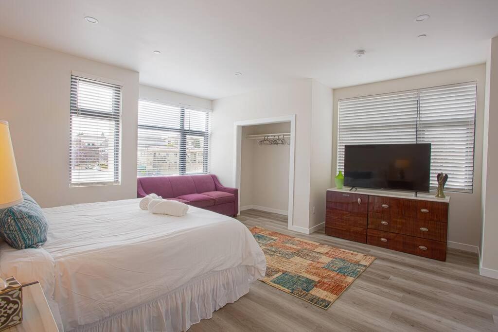Comfy Studio With Cali King Size Mattress San Diego Exterior photo