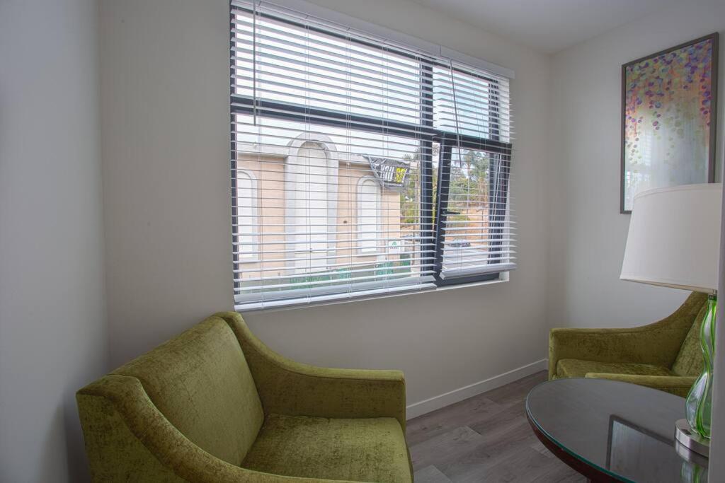 Comfy Studio With Cali King Size Mattress San Diego Exterior photo